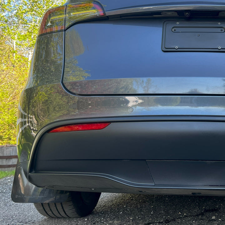 Rally Armor 20-22 Tesla Model Y Black UR Mud Flap w/ Dark Grey Logo